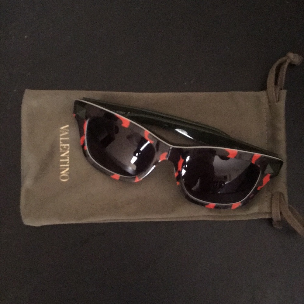 Valentino Shades price is negotiable